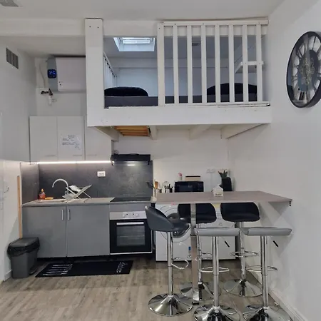 Maison Individuelle A Appartamento Drancy